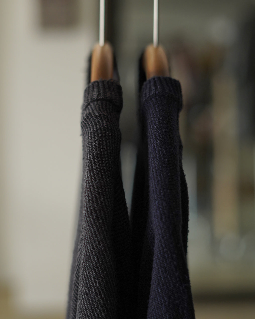 Silk Noir Knit S/S Crew Neck 26s-SKA0104