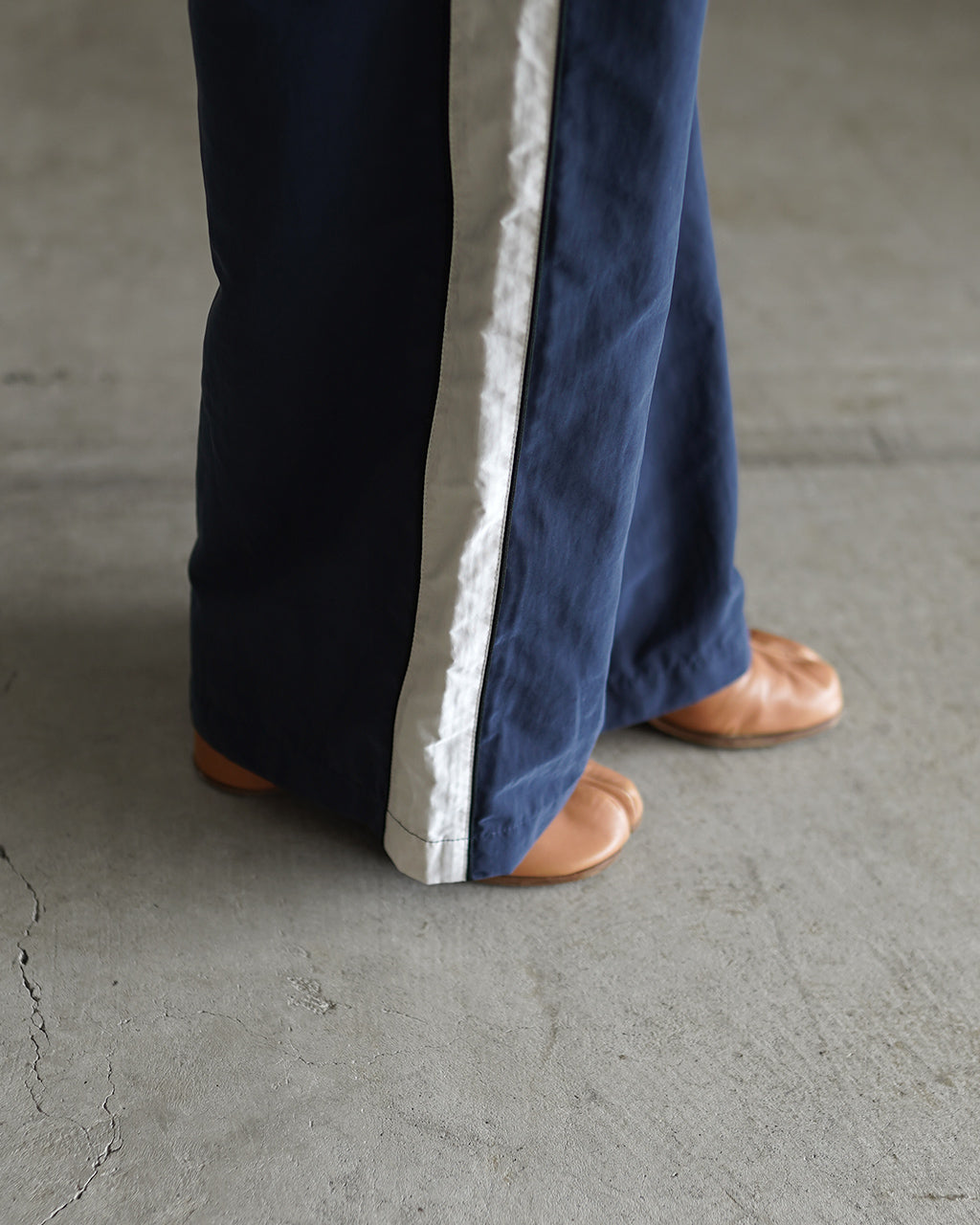 THE SHINZONE BICOLOR TRACK PANTS 25AMSPA06