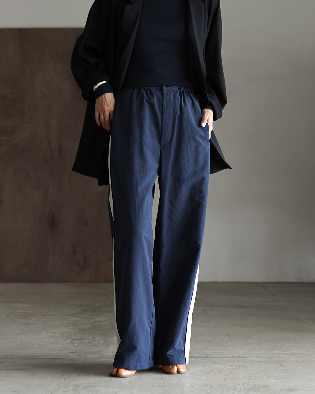 THE SHINZONE BICOLOR TRACK PANTS 25AMSPA06