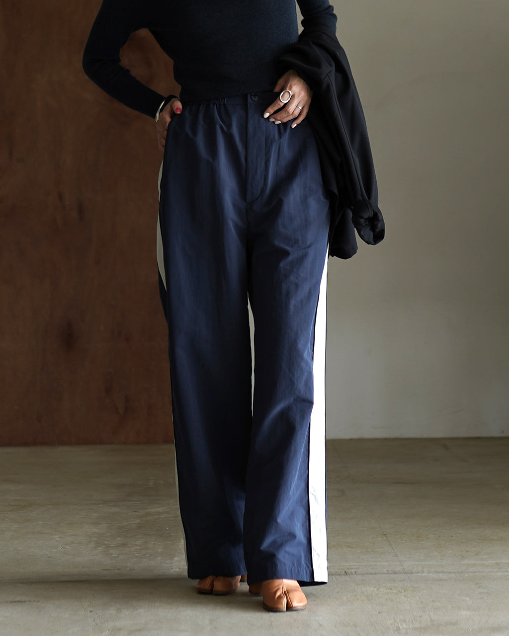 THE SHINZONE BICOLOR TRACK PANTS 25AMSPA06