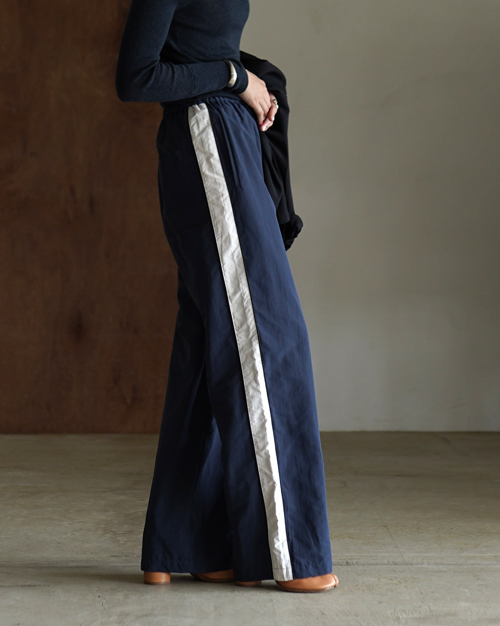 THE SHINZONE BICOLOR TRACK PANTS 25AMSPA06