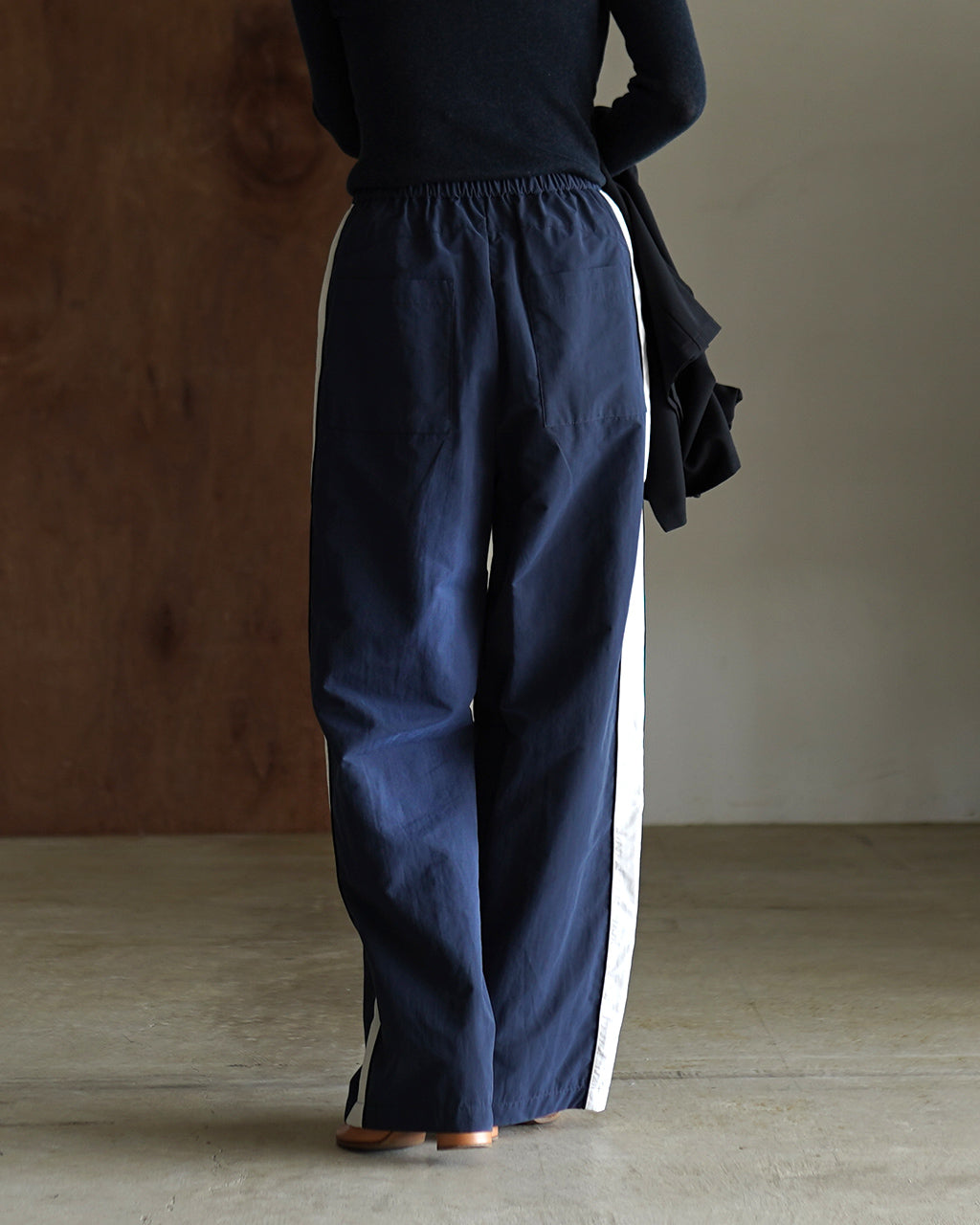 THE SHINZONE BICOLOR TRACK PANTS 25AMSPA06