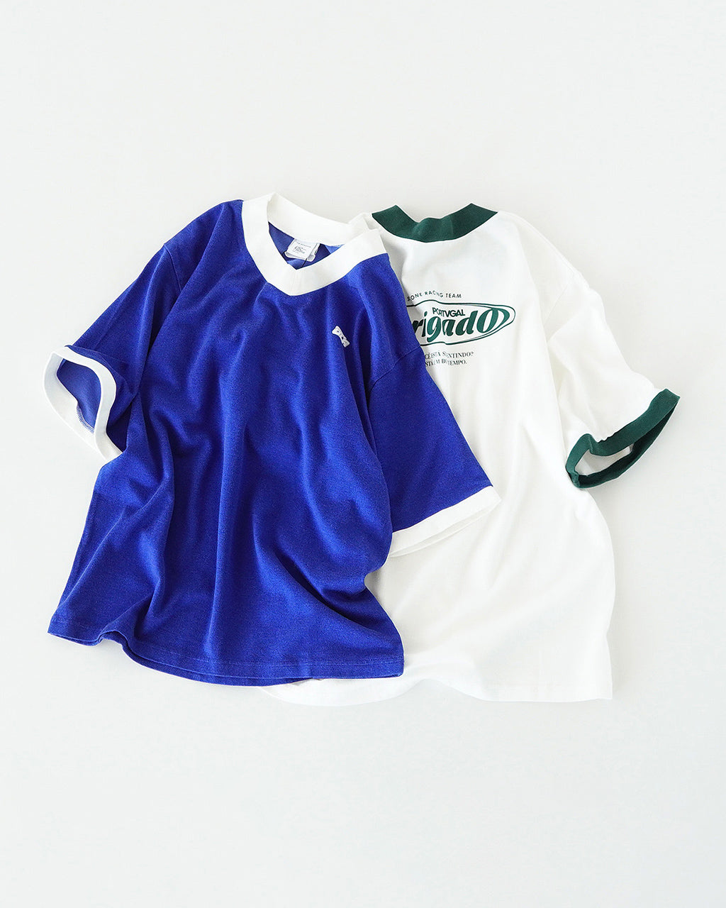 【SALE!30%OFF】オブリガード 半袖Tシャツ ロゴ Vネック カットソー プレーティング天竺 フットボール風 バックプリント OBRIGADO TEE 25MMSCU02