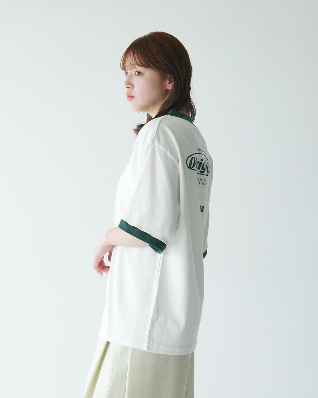 【SALE!30%OFF】オブリガード 半袖Tシャツ ロゴ Vネック カットソー プレーティング天竺 フットボール風 バックプリント OBRIGADO TEE 25MMSCU02