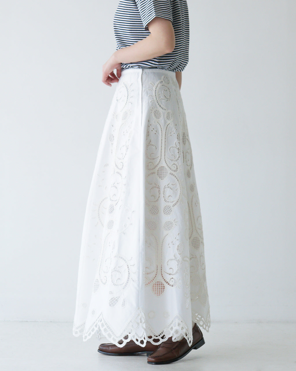 【SALE!40%OFF】刺繍レーススカート ロングスカート EMBROIDERY LACE SKIRT 25SMSSK02 フレアロング ペチコート付き