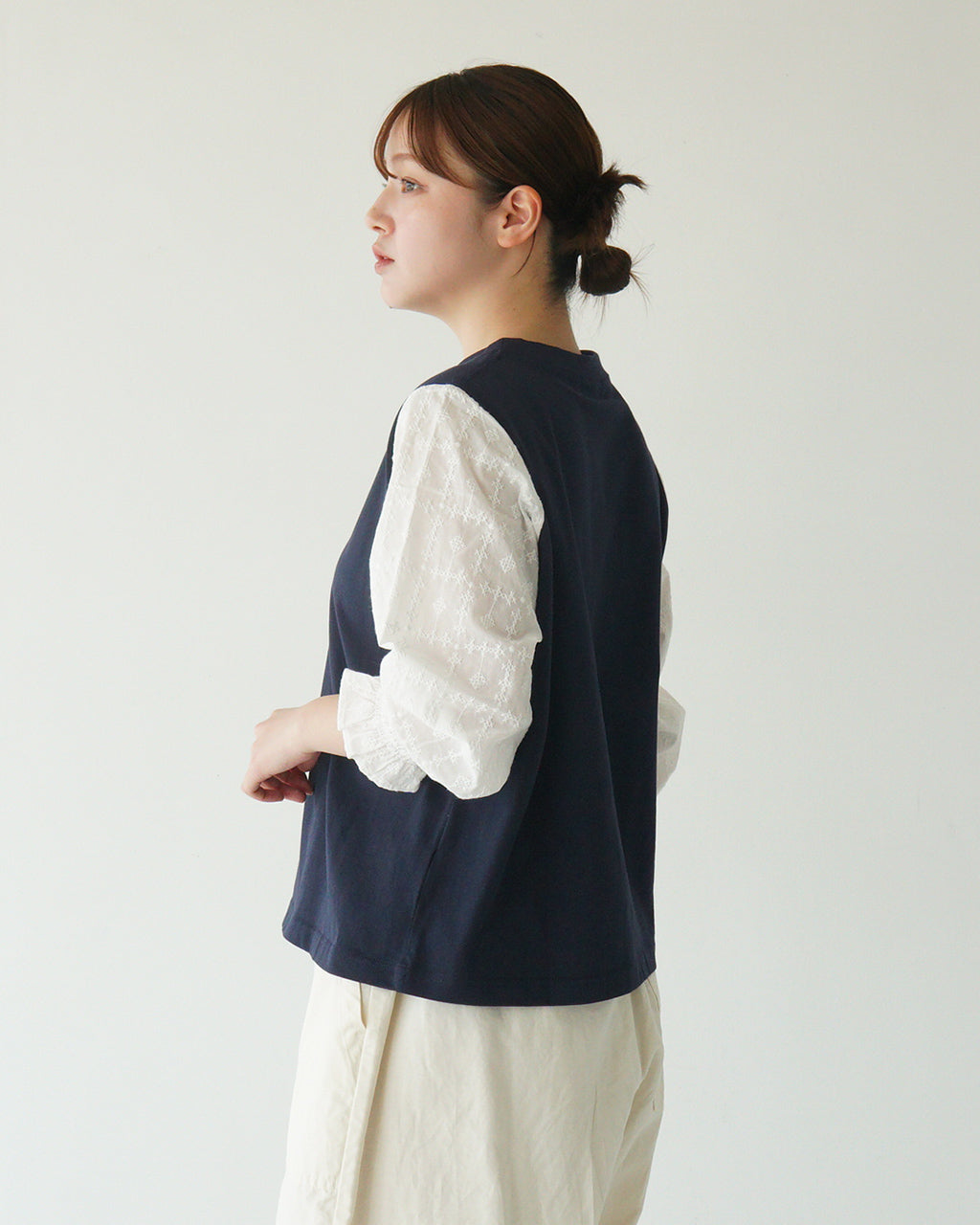 sosotto ソソット 【Crouka別注色】 32/2天竺袖クロスステッチ刺繍7分袖 ブラウス Tシャツ カットソー 長袖 重ね着シャツ風 ドッキング 42511122<別注>