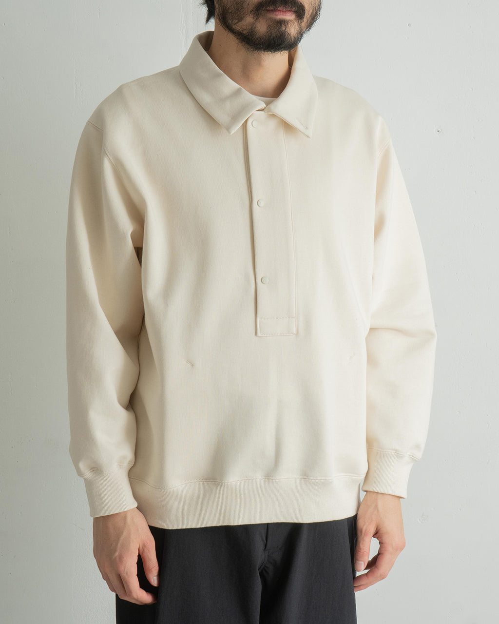 【アウトレット!30%OFF】STILL BY HAND スティルバイハンド 襟付き プルオーバー スウェット ボタン付き スタンドカラー カットソー CS01244【送料無料】