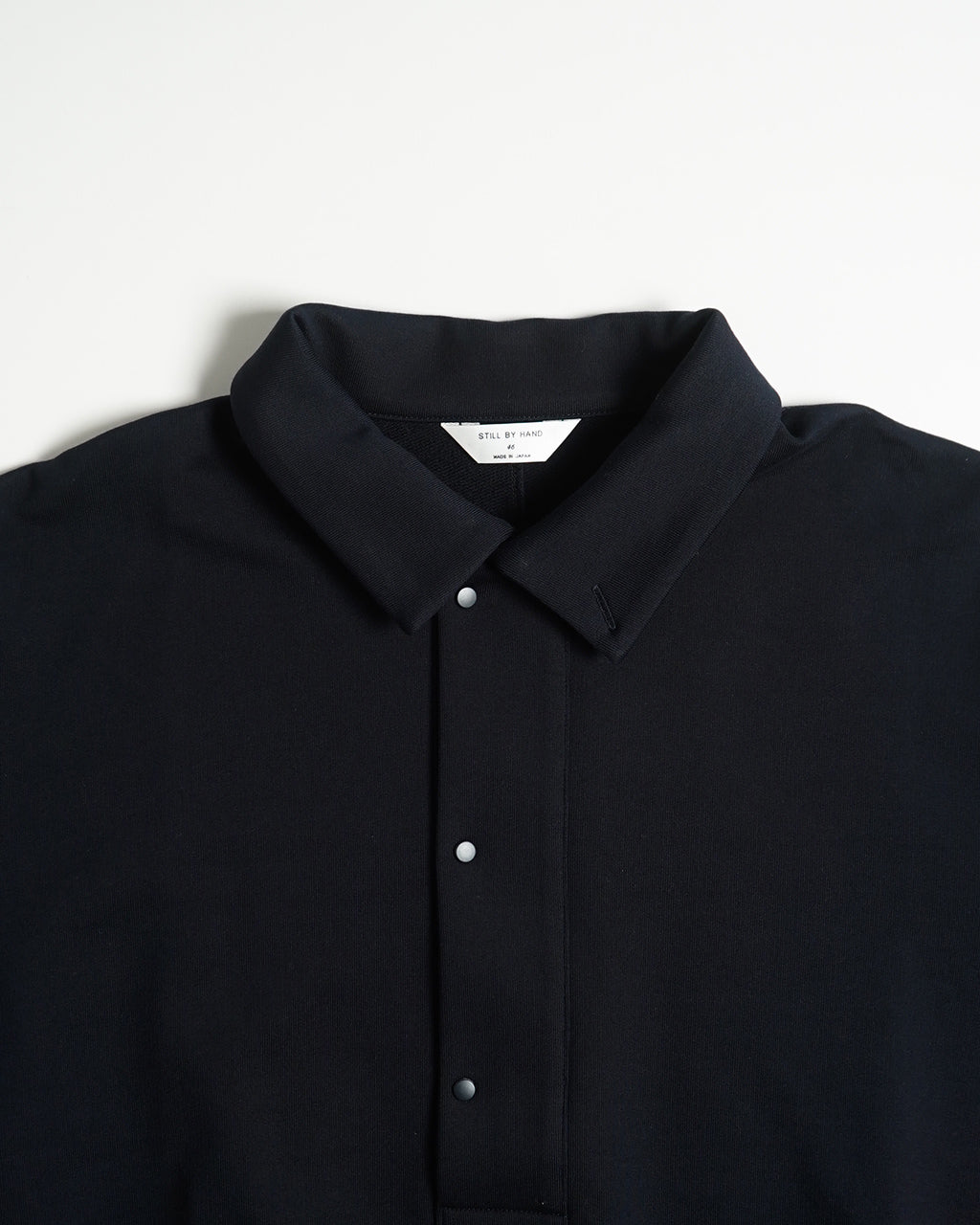 【アウトレット!30%OFF】STILL BY HAND スティルバイハンド 襟付き プルオーバー スウェット ボタン付き スタンドカラー カットソー CS01244【送料無料】