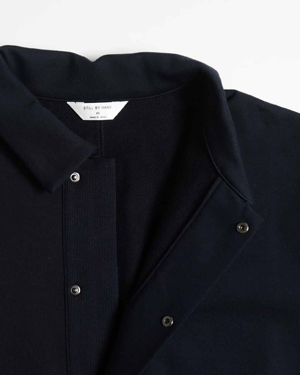 【アウトレット!30%OFF】STILL BY HAND スティルバイハンド 襟付き プルオーバー スウェット ボタン付き スタンドカラー カットソー CS01244【送料無料】