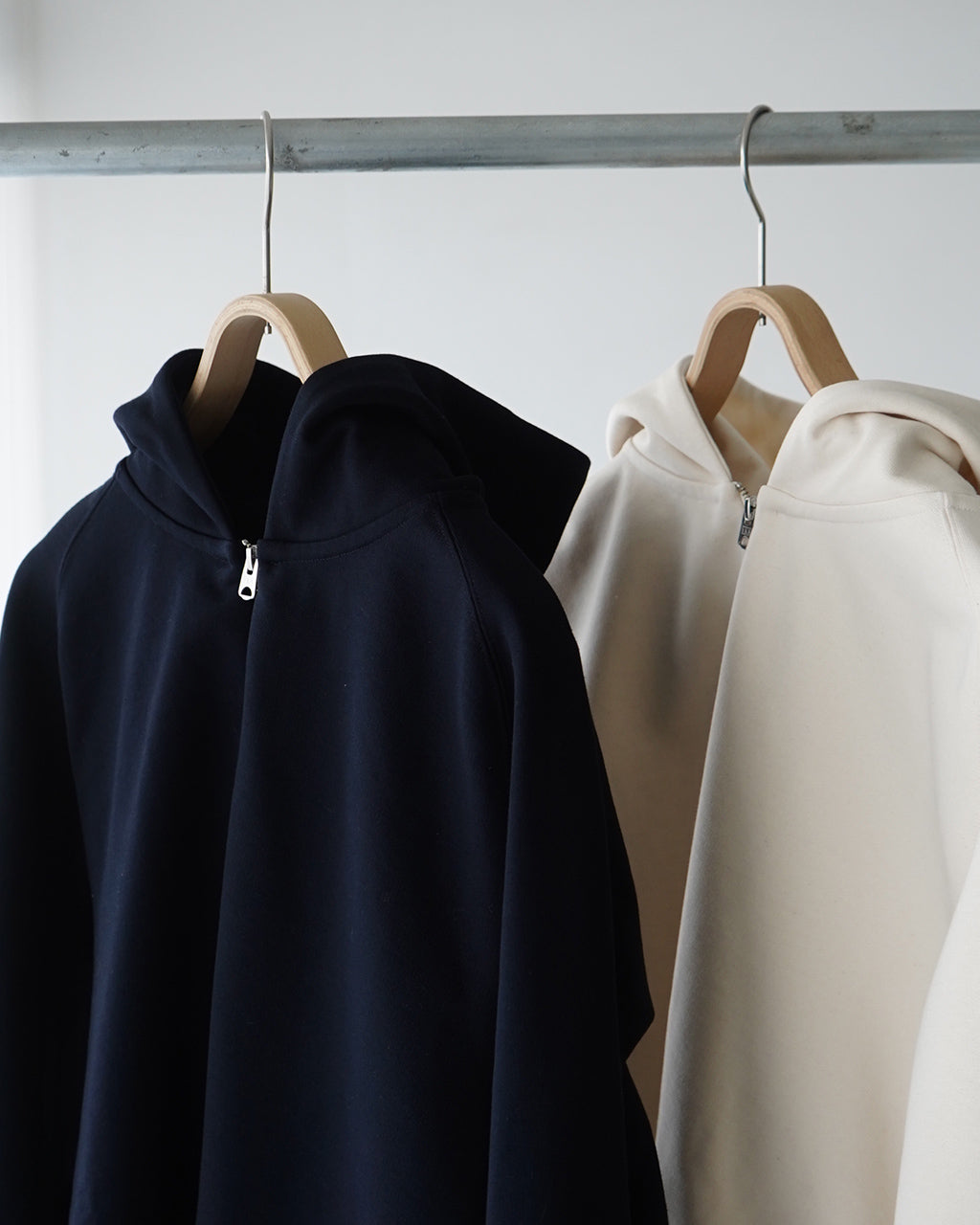 【SALE!30%OFF】フロントジップ パーカー フーディー カットソー CS02244