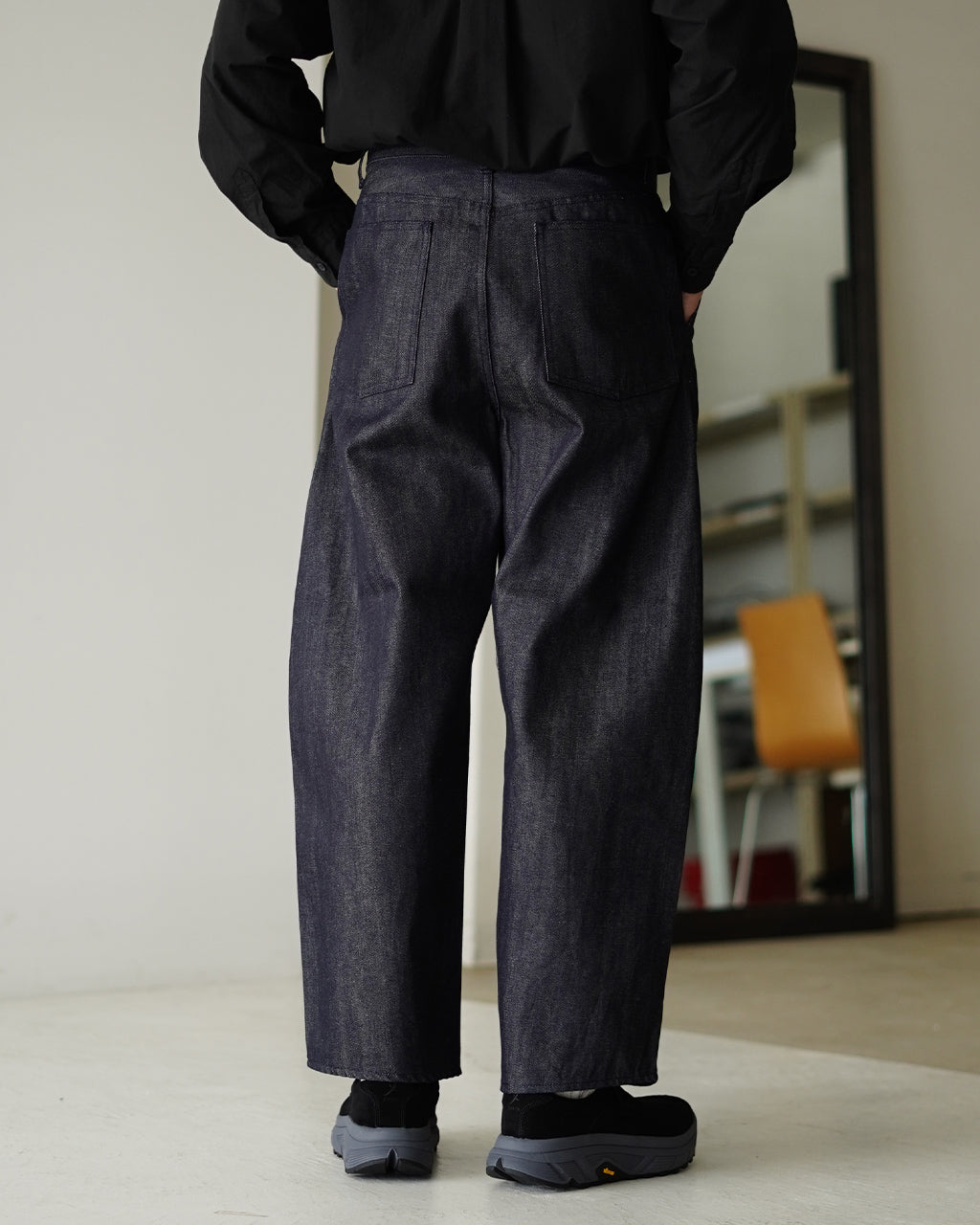 STILL BY HAND Deep tuck wide denim pants DN01253