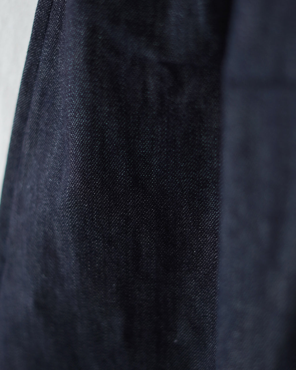 STILL BY HAND Deep tuck wide denim pants DN01253