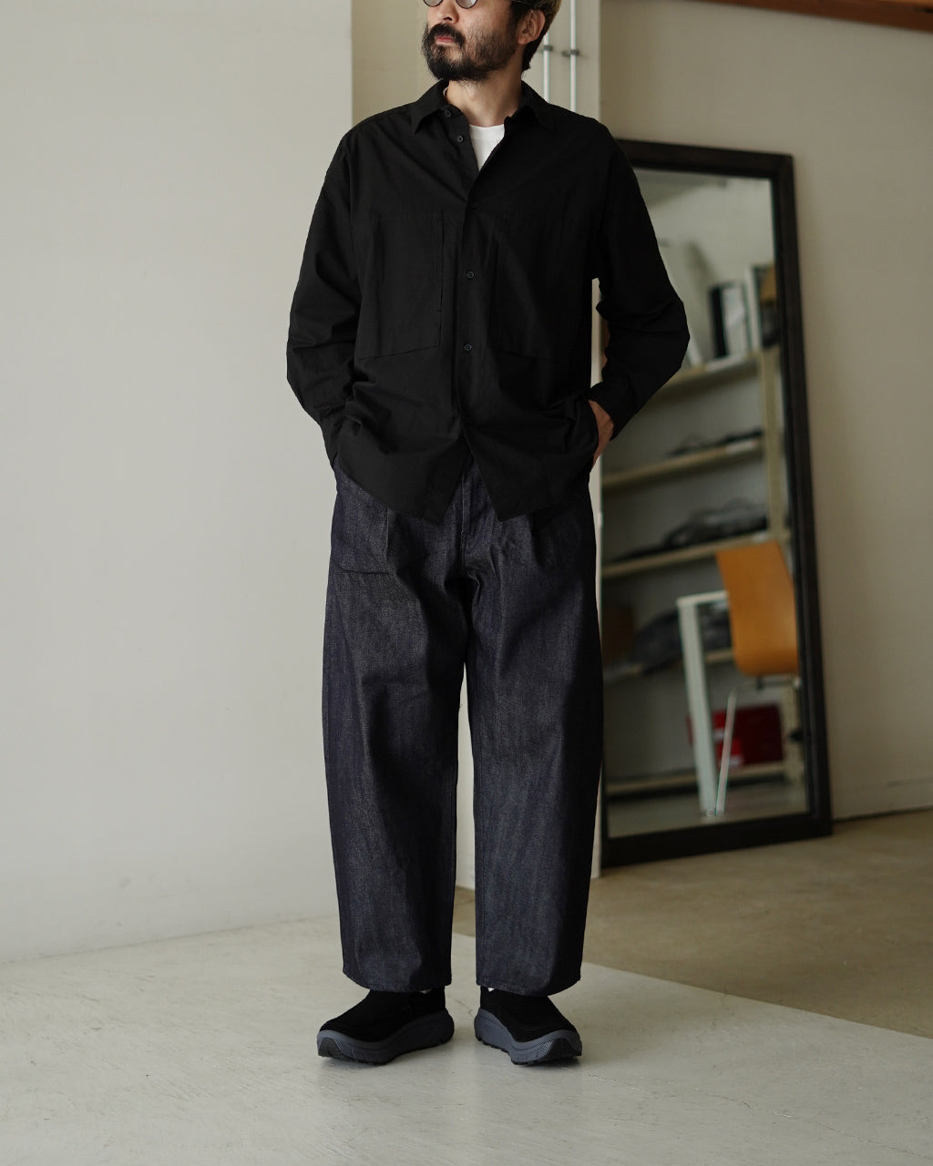 STILL BY HAND Deep tuck wide denim pants DN01253