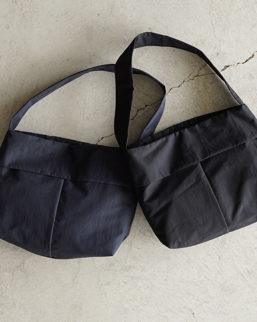 Padded crossbody bag GD01253