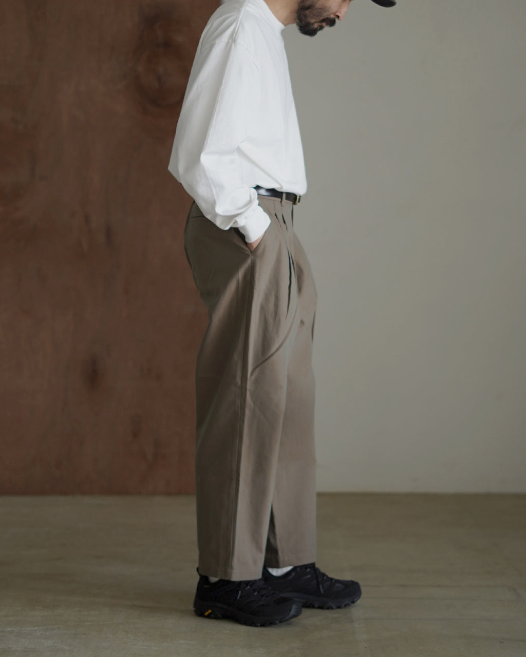 Deep tuck pressed pants PT06253