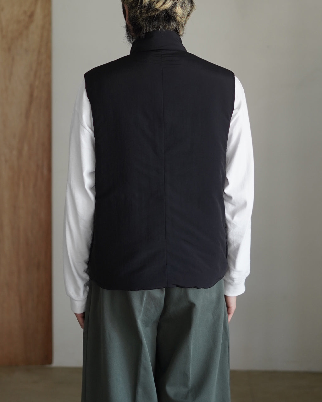 Stand collar padded vest VE01253