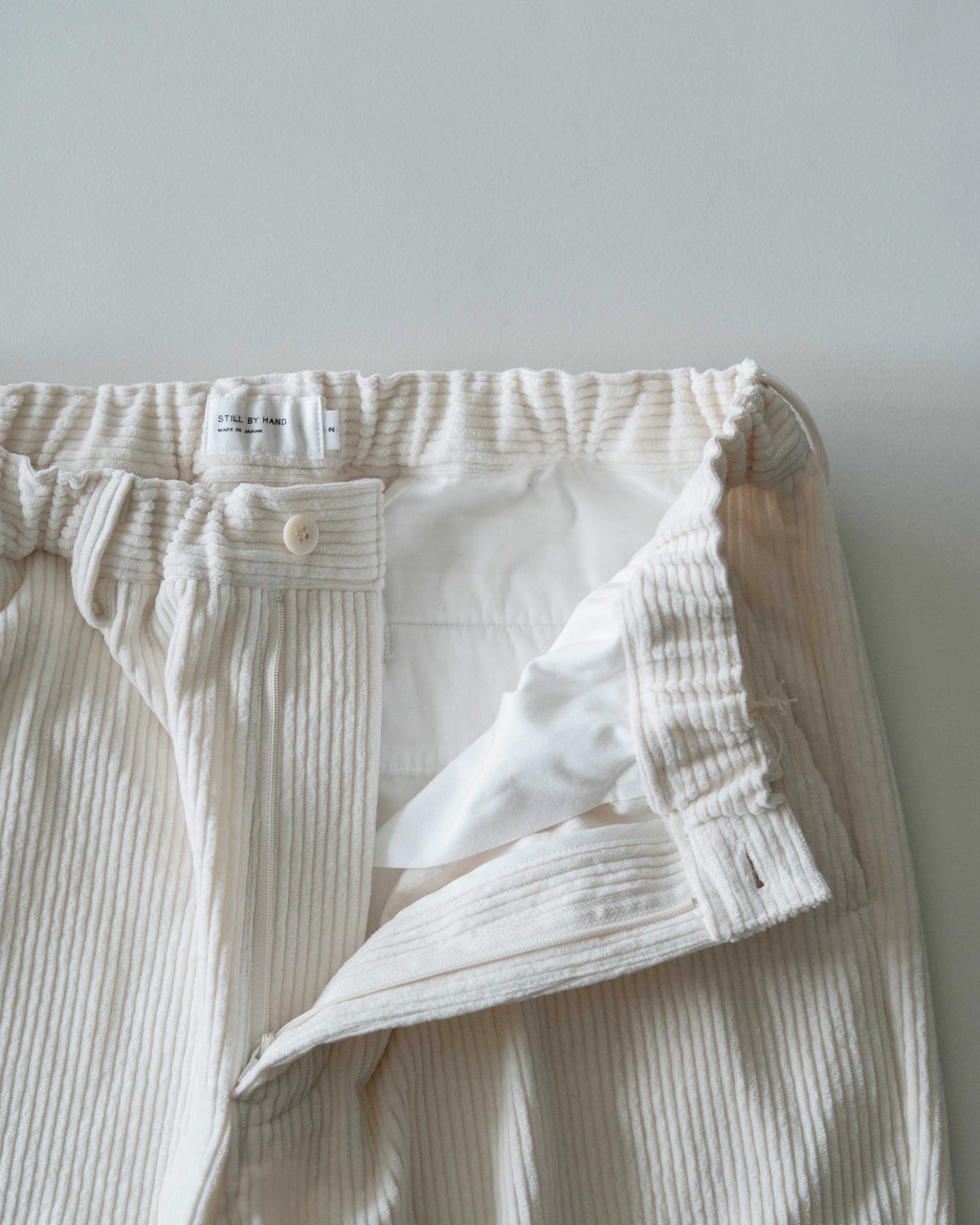 Corduroy straight pants PT03263