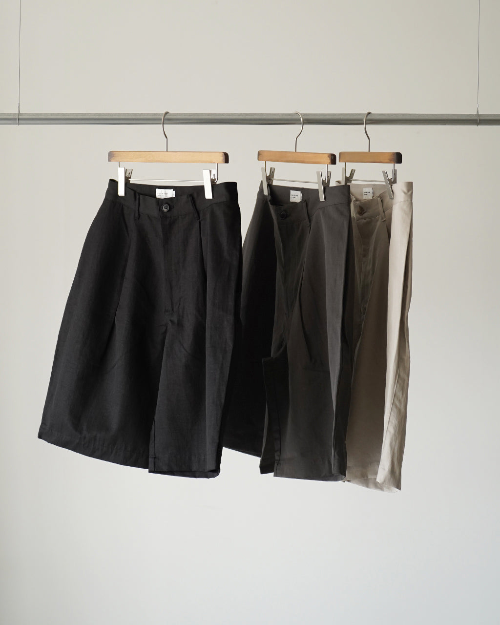 STILL BY HAND スティルバイハンド リネン混 ワイド ショートパンツ