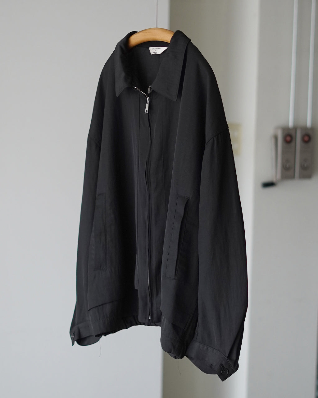 Pigment print zip up blouson BL05261