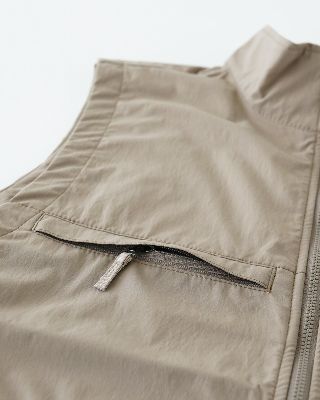 THE NORTH FACE ノースフェイス トリップフィールド ベスト Trip Field Vest ジップアップ レイヤード 撥水 UVカット 多機能 バンドカラー NP22551【送料無料】