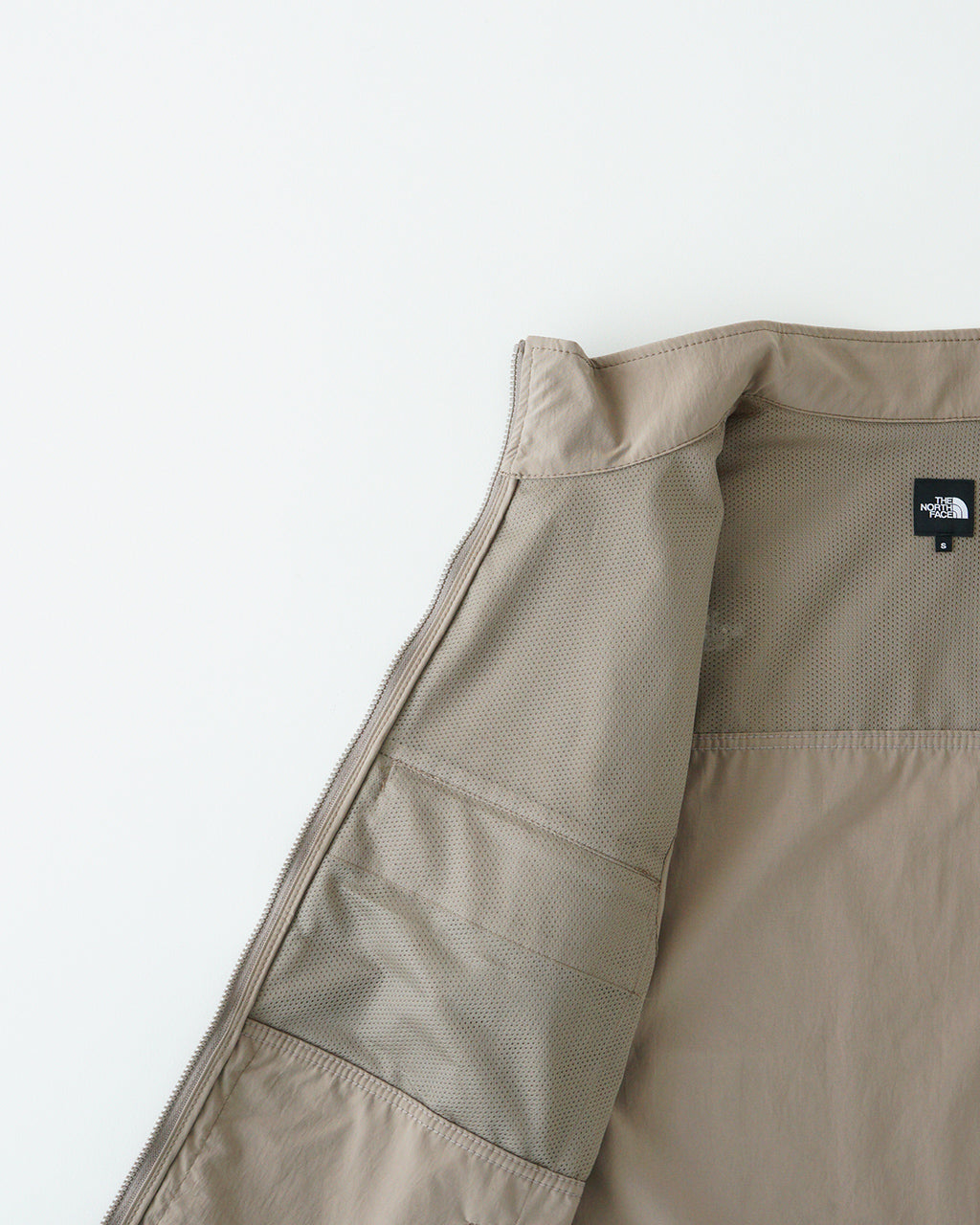 THE NORTH FACE ノースフェイス トリップフィールド ベスト Trip Field Vest ジップアップ レイヤード 撥水 UVカット 多機能 バンドカラー NP22551【送料無料】