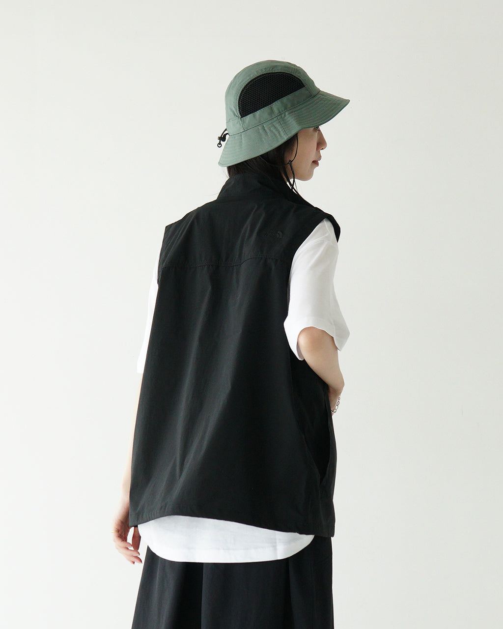 THE NORTH FACE ノースフェイス トリップフィールド ベスト Trip Field Vest ジップアップ レイヤード 撥水 UVカット 多機能 バンドカラー NP22551【送料無料】