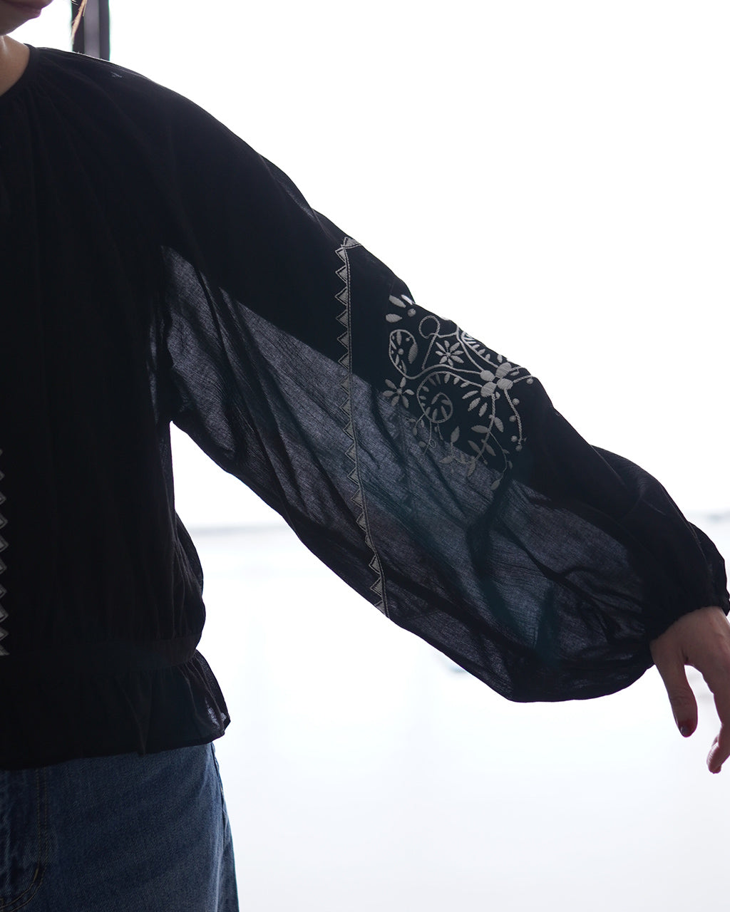 EMBROIDERED BLOUSE 26SMSBL09