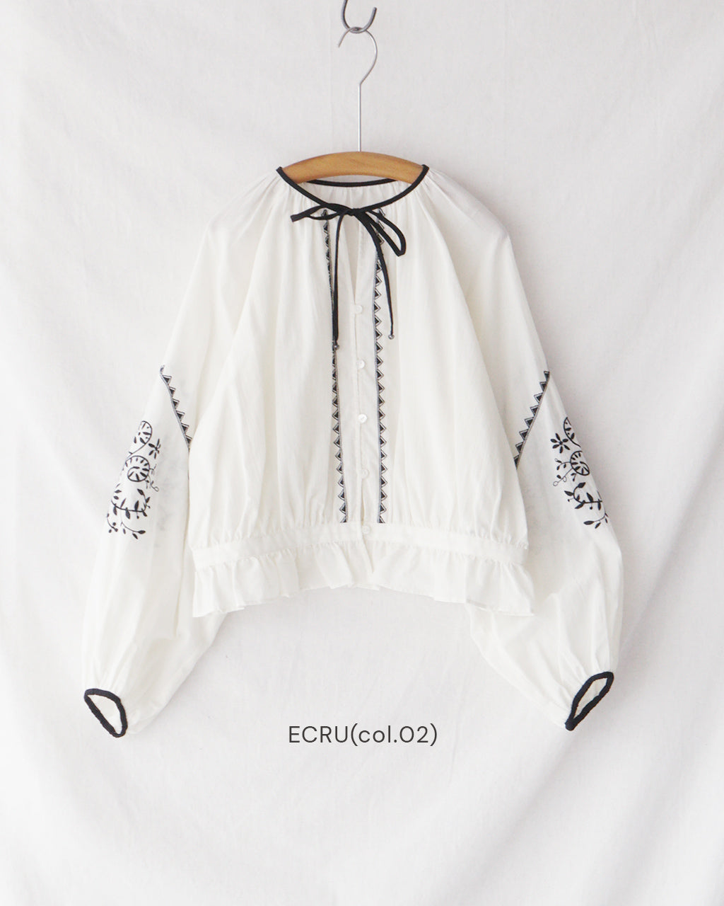 EMBROIDERED BLOUSE 26SMSBL09