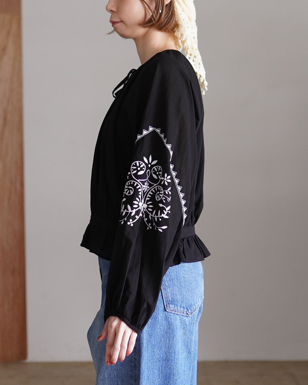 EMBROIDERED BLOUSE 26SMSBL09