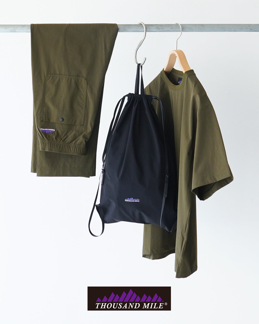 \早得24時間限定ポイント10倍/THOUSAND MILE サウザンドマイル 【3点セット】ショートスリーブTシャツ ロングパンツ セット SHORT SLEEVE T-SHIRT & LONG PANTS SET 半袖 バッグ ストレッチ UVカット TM251NP00011 【送料無料】