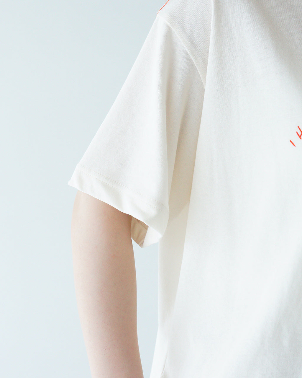 【SALE!40%OFF】tumugu ツムグ DEPEND天竺 プリント裾ラウンドT Tシャツ トップス カットソー TC25210
