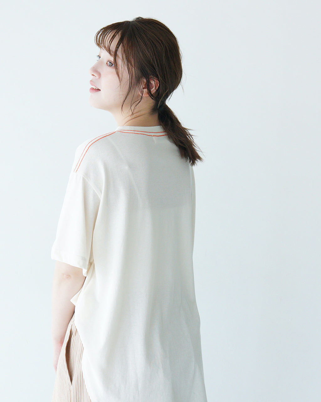 【SALE!40%OFF】tumugu ツムグ DEPEND天竺 プリント裾ラウンドT Tシャツ トップス カットソー TC25210