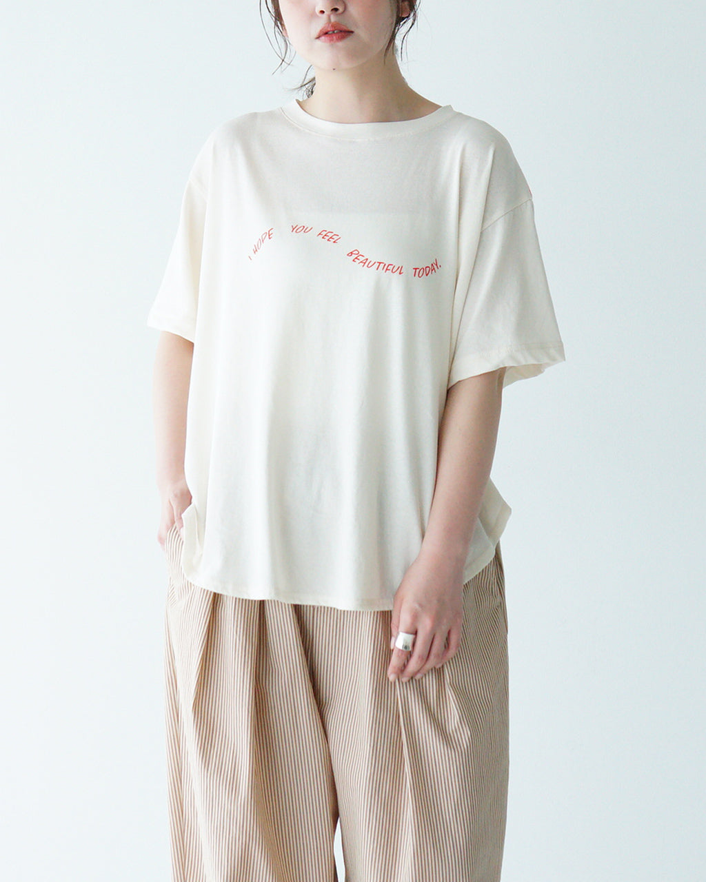 【SALE!40%OFF】tumugu ツムグ DEPEND天竺 プリント裾ラウンドT Tシャツ トップス カットソー TC25210