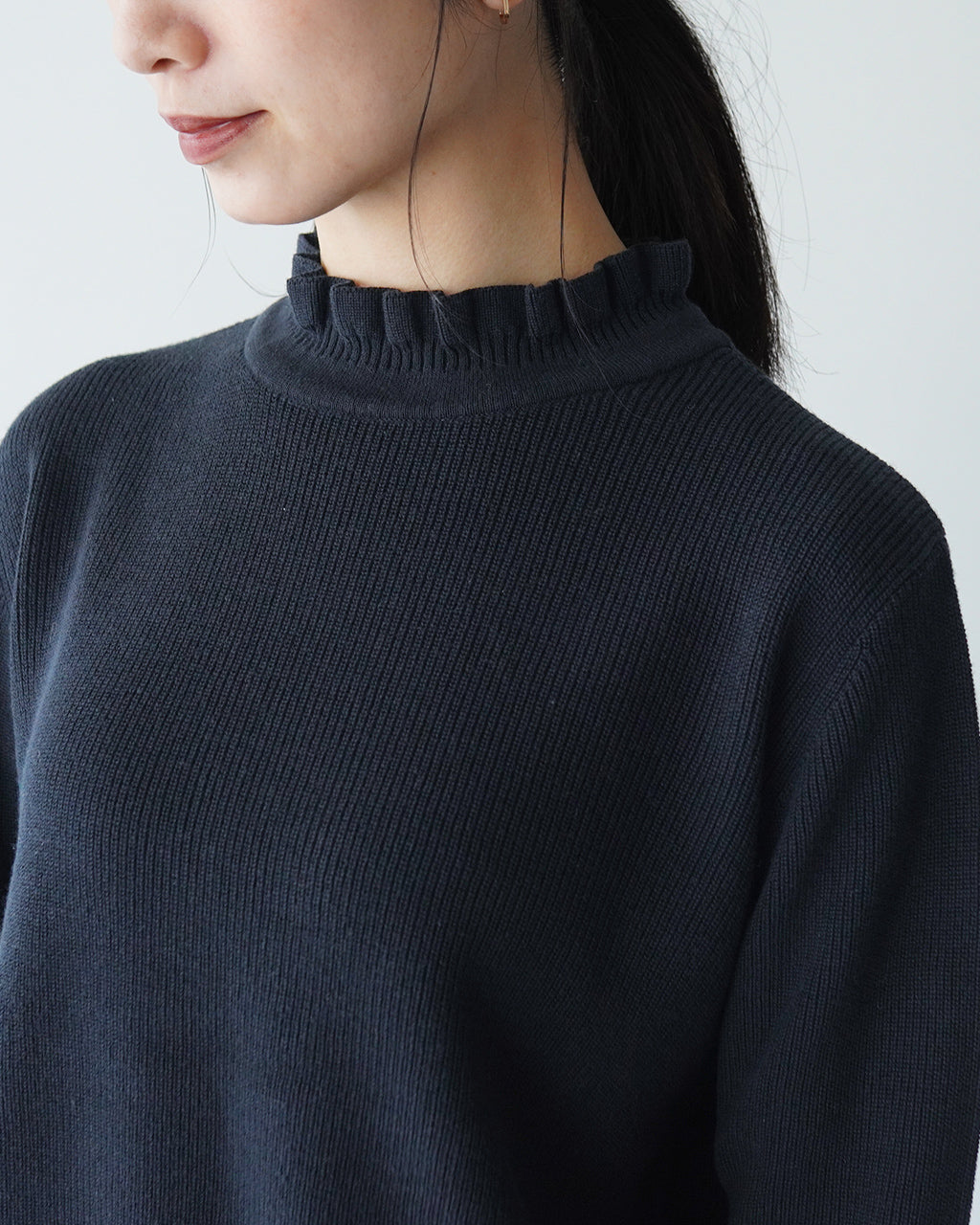 【SALE!20%OFF】tumugu ツムグ ランダムリブニット フリル ハイネック セーター TK19303b