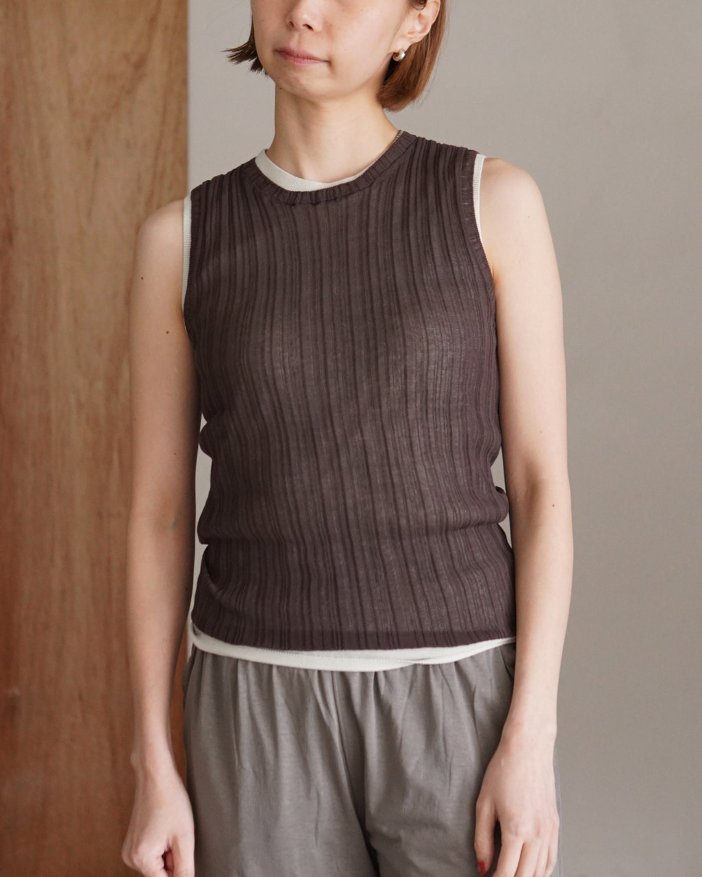 high-twisted cotton sheer knit layered sleeveless top WXSP-UW138