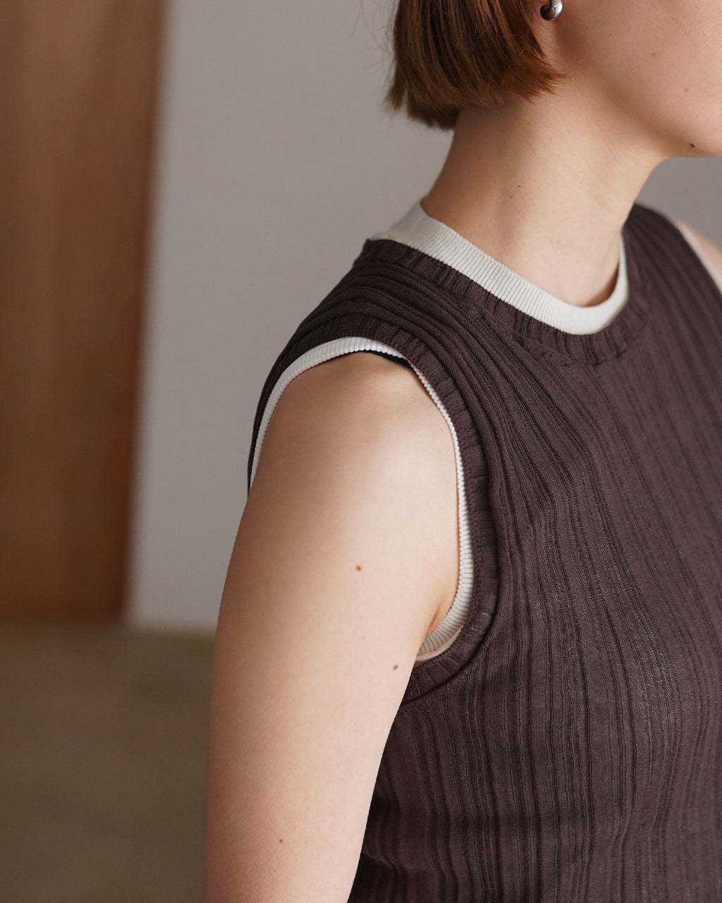 high-twisted cotton sheer knit layered sleeveless top WXSP-UW138
