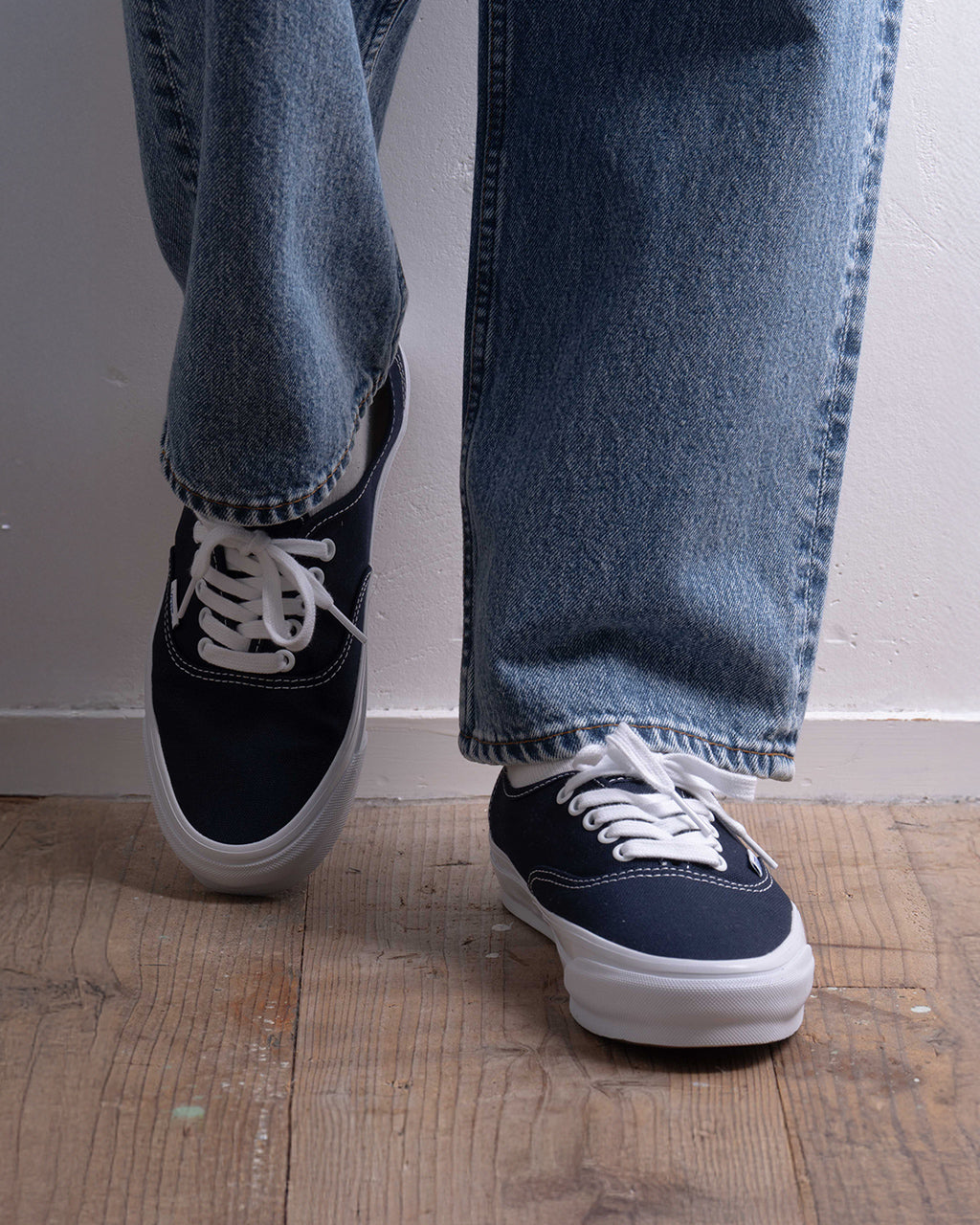 【SALE!20%OFF】LX PREMIUM オーセンティック リイシュー 44 LX Authentic Reissue 44 ローカット レースアップ スニーカー シューズ VN000CQAOA8