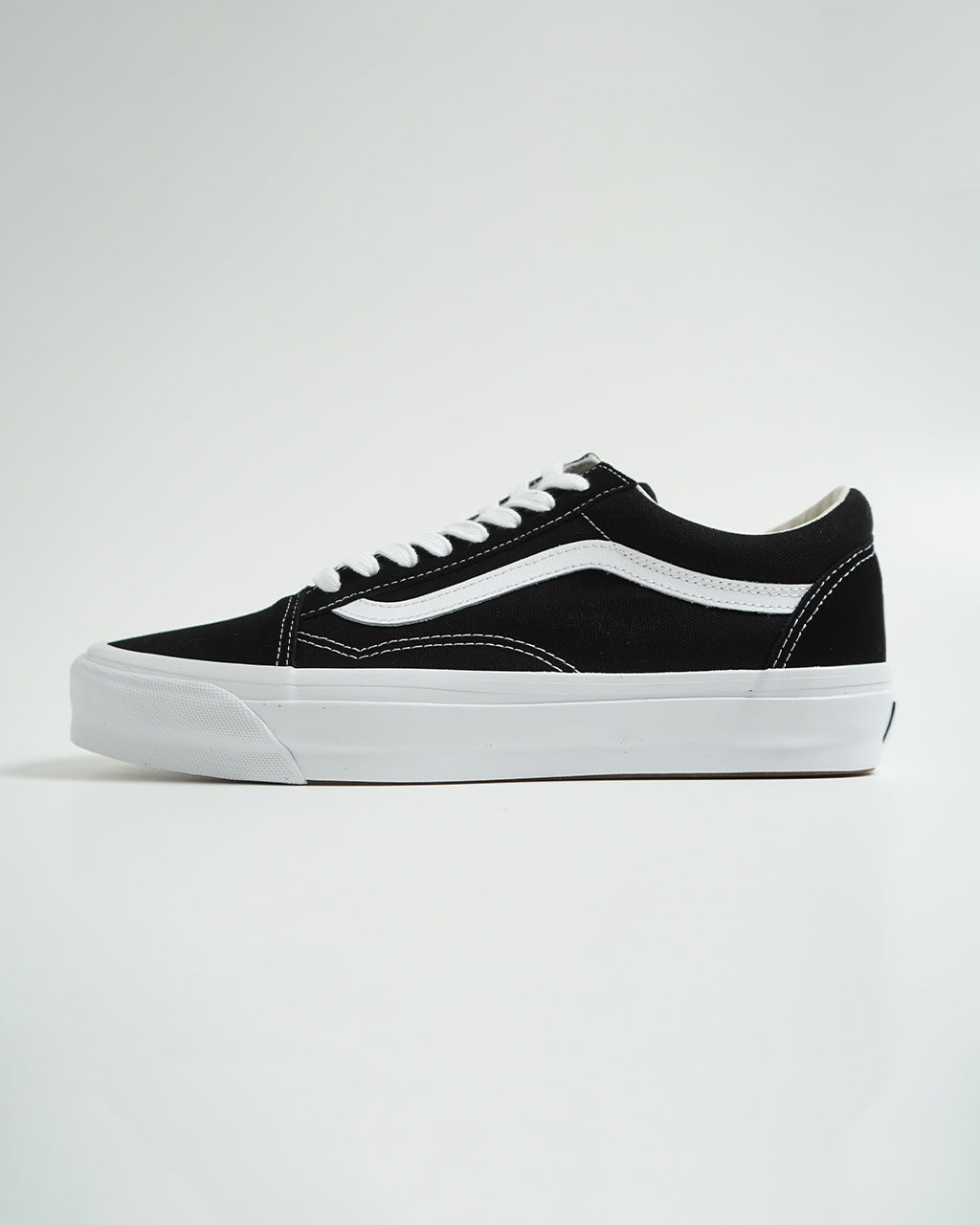 VANS 반즈 PREMIUM LX 올드 스쿨 스니커 Lx Old Skool 로우 컷 레이스 업 슈즈 신발 VN000CQDBA2【쿠폰 대상외】【무료우송】