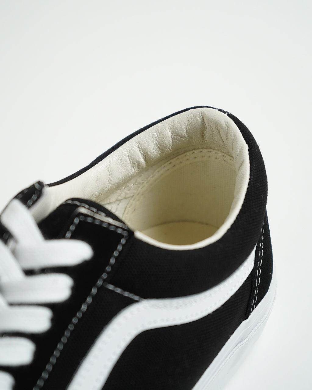 VANS 반즈 PREMIUM LX 올드 스쿨 스니커 Lx Old Skool 로우 컷 레이스 업 슈즈 신발 VN000CQDBA2【쿠폰 대상외】【무료우송】