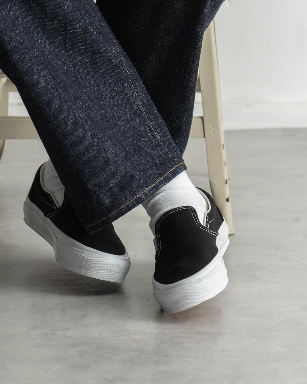 PREMIUM LX スリッポン 復刻版 98 LX Slip-On Reissue 98 スニーカー シューズ 靴 VN000CSEBA2
