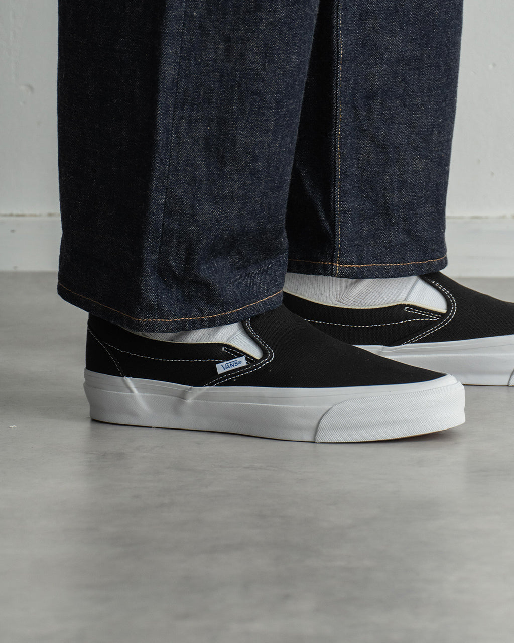 PREMIUM LX スリッポン 復刻版 98 LX Slip-On Reissue 98 スニーカー シューズ 靴 VN000CSEBA2