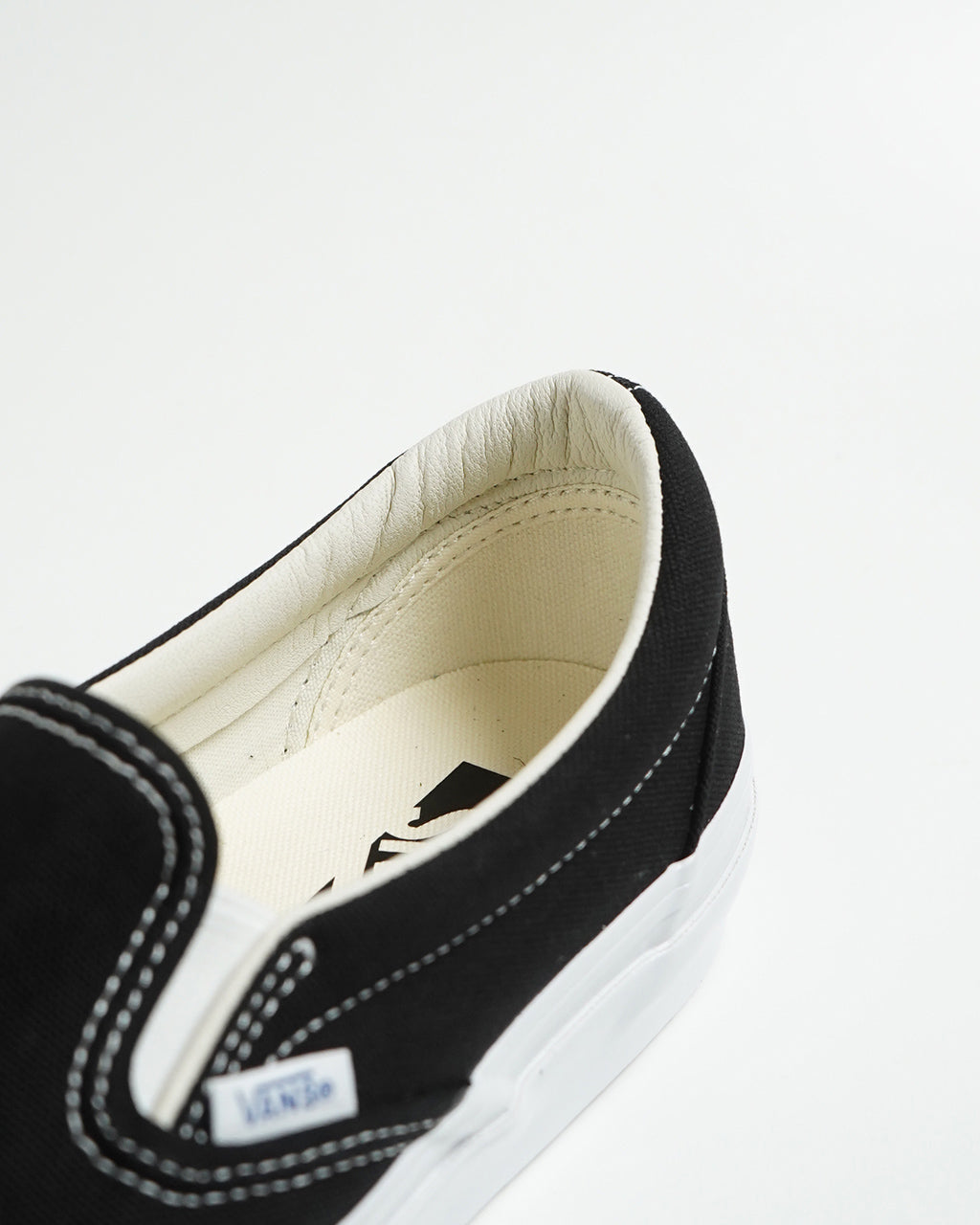 LX Slip-On Reissue 98 VN000CSEBA2