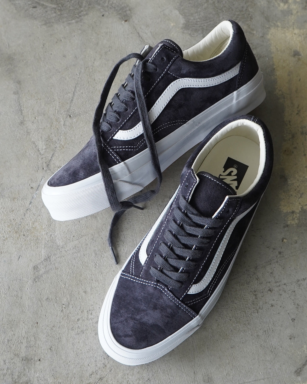 【SALE!20%OFF】PREMIUM オールドスクール ピッグスエード スニーカー Lx Old Skool ローカット レースアップ スケートボード シューズ 靴 VN000D56BYD
