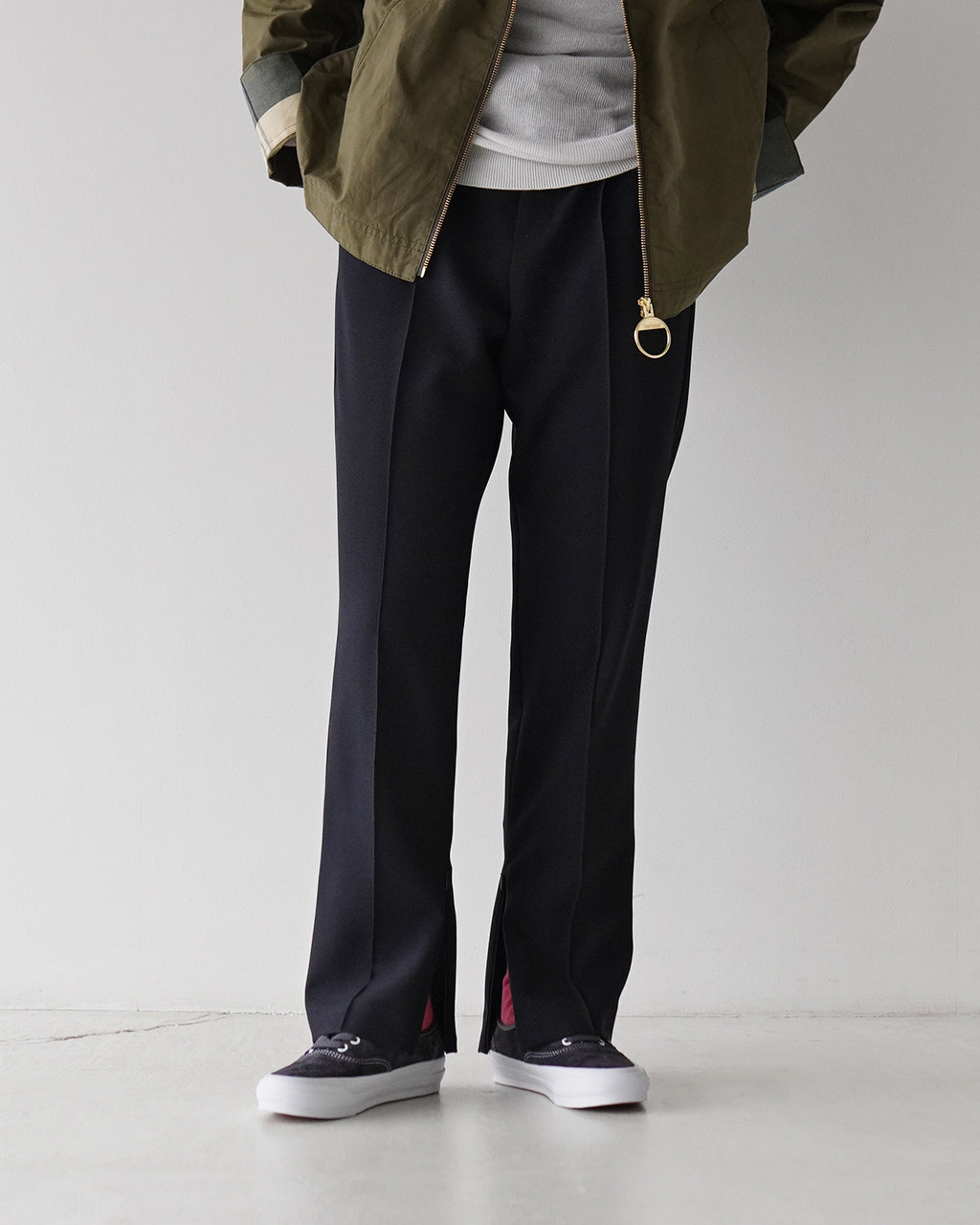 VANS 밴즈 PREMIUM 오센틱 44 피그 스웨이드 스니커 Lx Authentic 44 로우 컷 레이스 업 스케이트보드 슈즈 신발 VN000D5KBYD【무료우송】