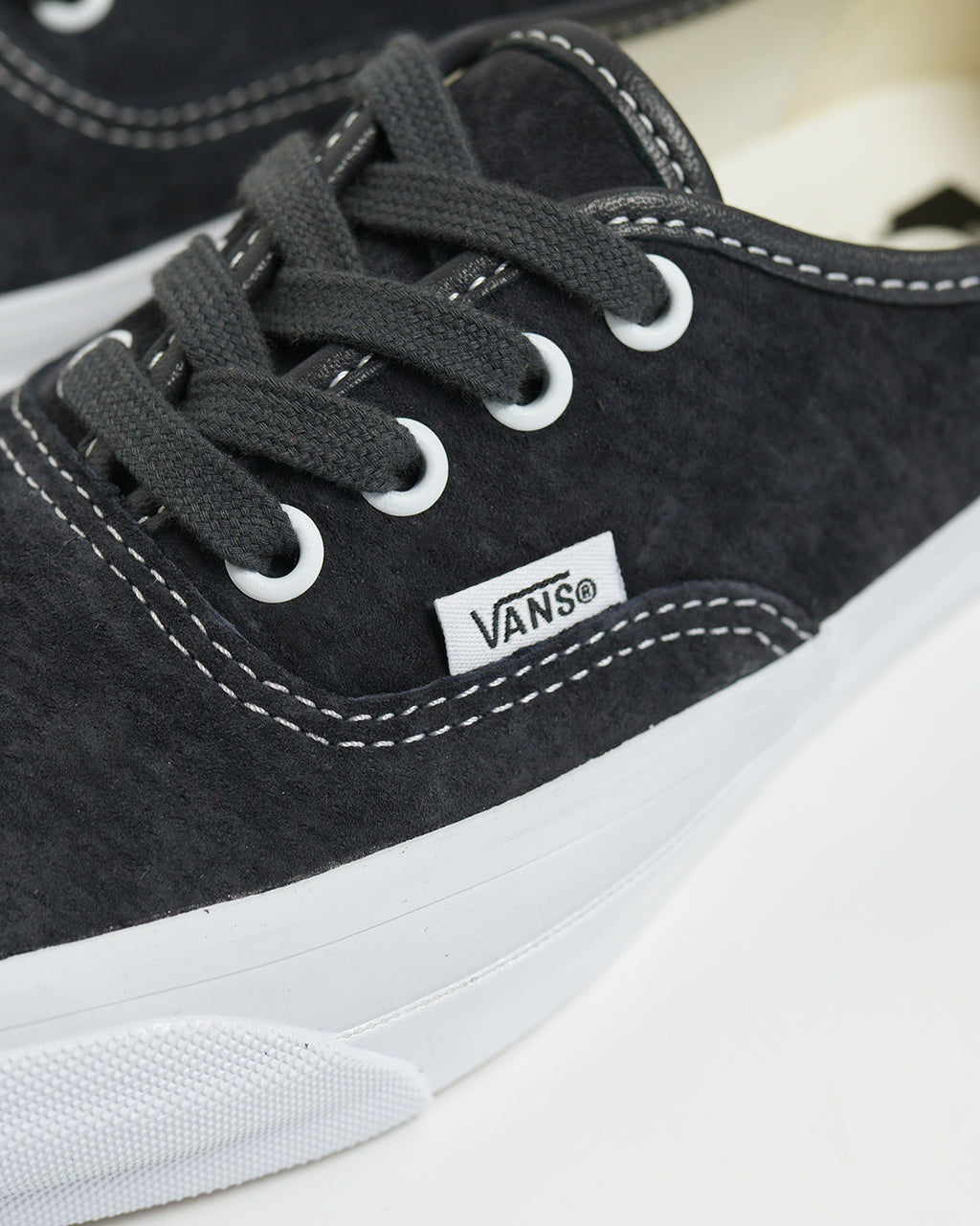 VANS 밴즈 PREMIUM 오센틱 44 피그 스웨이드 스니커 Lx Authentic 44 로우 컷 레이스 업 스케이트보드 슈즈 신발 VN000D5KBYD【무료우송】