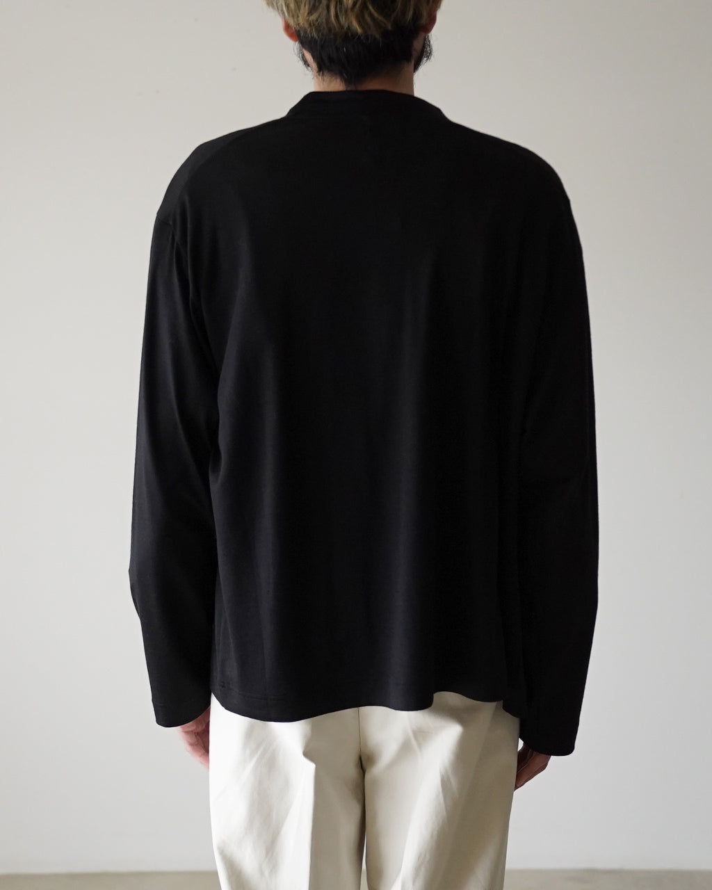 Button-less Cardigan WJ501-MCS10