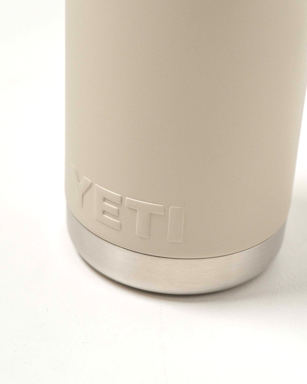 YETI 18oz WATER BOTTLE WITH CHUG CAP 532ml SEASONAL COLOR 正規代理店