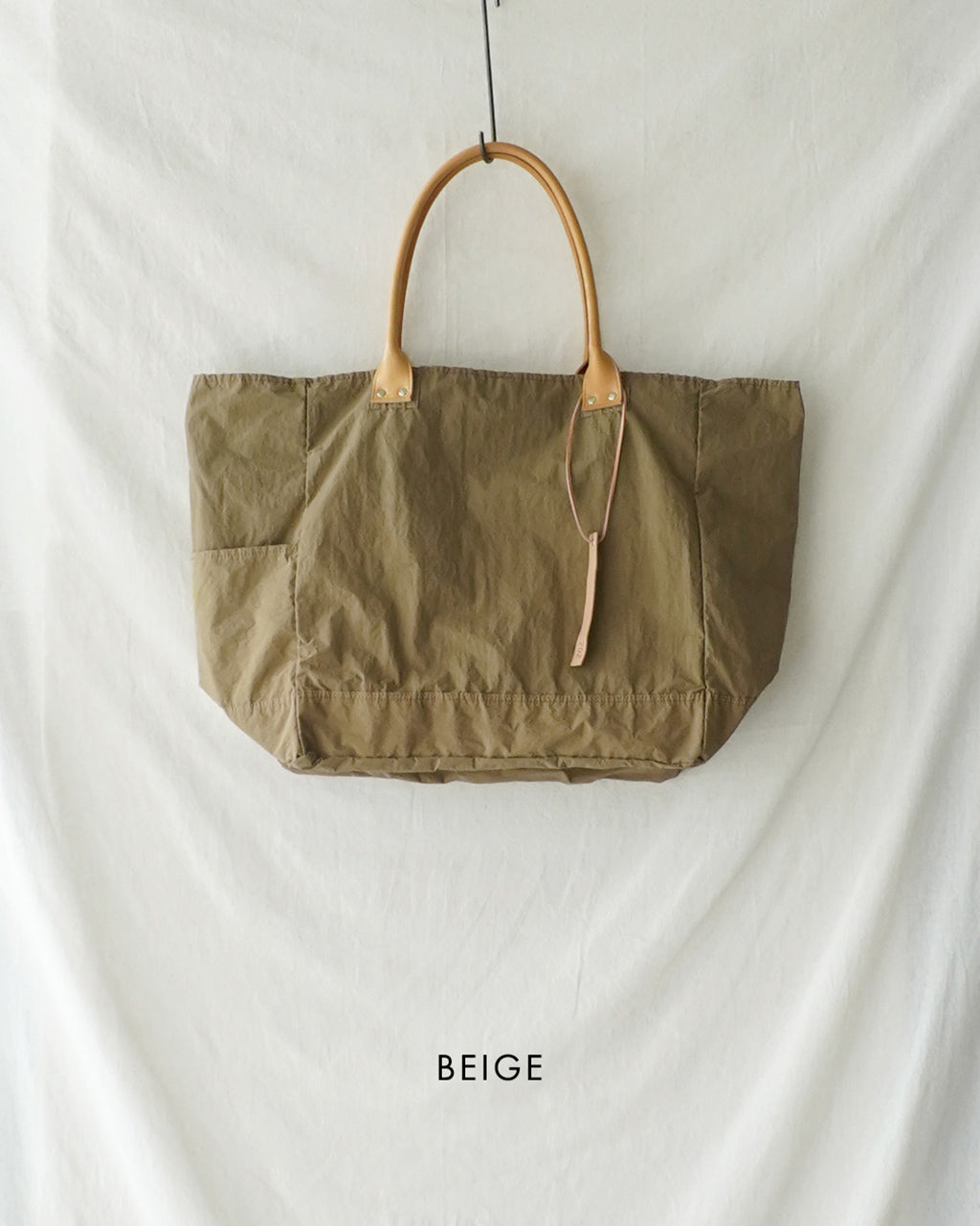 THE WEIGHTLESS TOTE 202TWT