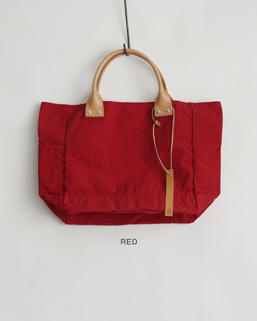 THE WEIGHTLESS TOTE 202TWT / Msize