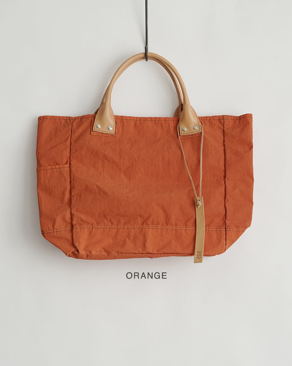 THE WEIGHTLESS TOTE 202TWT / Msize